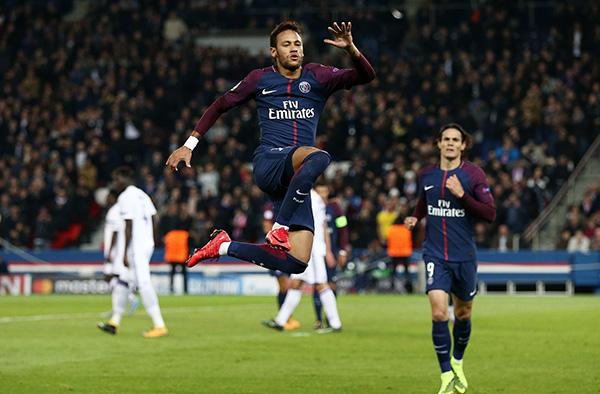 仍为无数拳 仍为无数拳