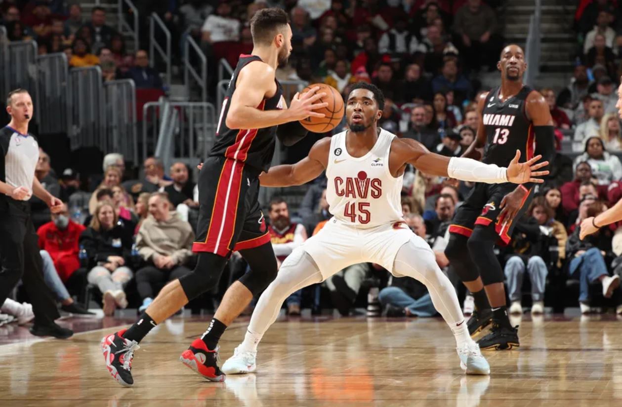 奠定基础 奠定基础