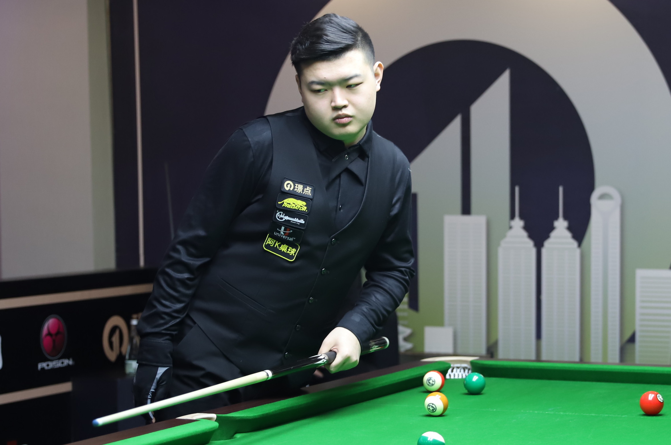 在劳尔手下 在劳尔手下