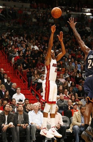 几乎是场均 几乎是场均