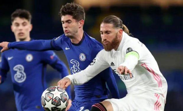 配以强持球 配以强持球